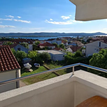 Akustik Apartamento Sveti Filip i Jakov