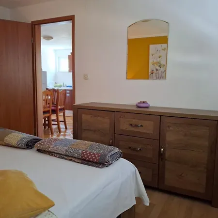 Akustik Apartament
