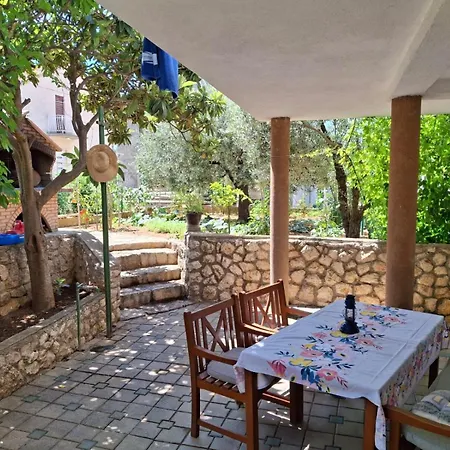 Apartament Akustik Sveti Filip i Jakov